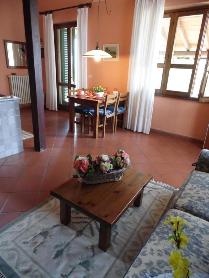 למפורקיו Casa Vacanze Casa Italia מראה חיצוני תמונה